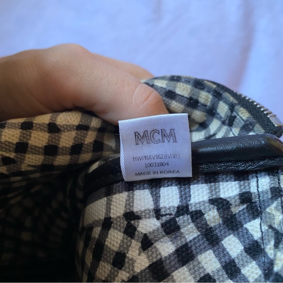 MCM Visetos Signature Logo Small Clutch Pouch Wristlet Purse Black & White - Picture 10 of 15